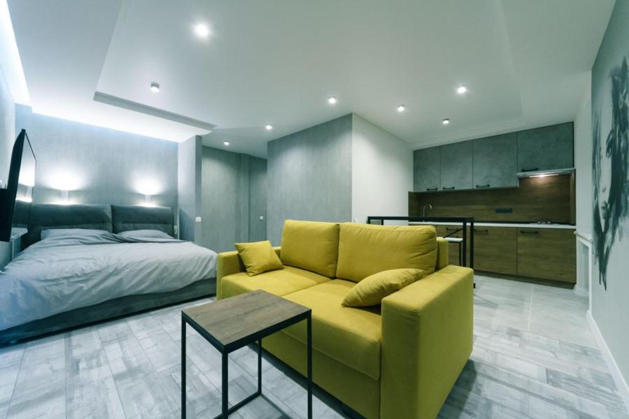 Hotrent Olympic Apartment เคียฟ ภายนอก รูปภาพ
